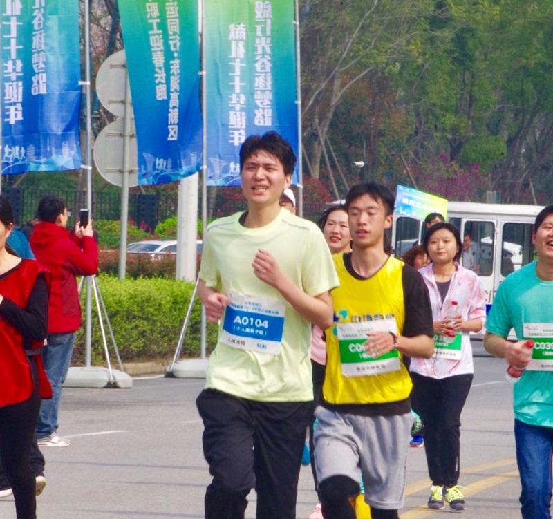 032803.jpg 032803.jpg