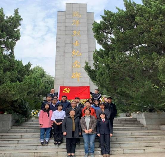 施洋烈士陵园02.jpg 施洋烈士陵园02.jpg